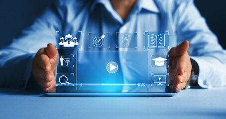 、为什么说旅游使人们产生了“空间距离”和“时间距离“,其依据是什么-