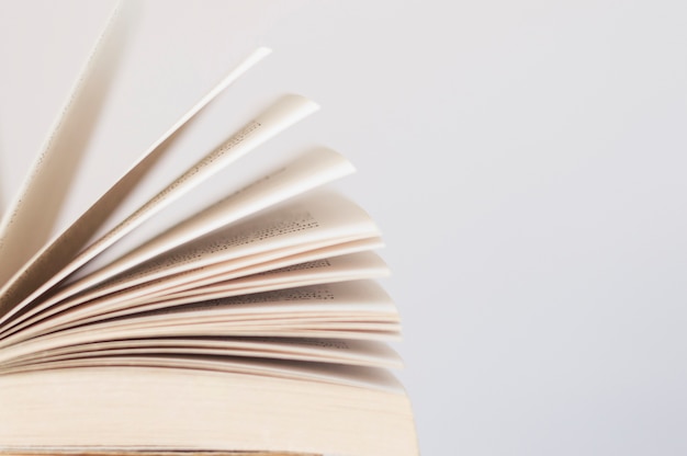 、为什么说旅游使人们产生了“空间距离”和“时间距离“,其依据是什么-